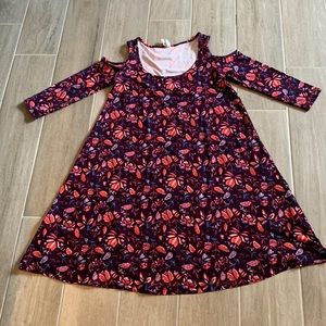 Open shoulder juniors dress by Mudd size small